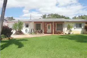 2745 Cambridge Rd, Lake Worth, FL 33462 - Photo 1