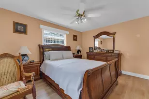 2745 Cambridge Rd, Lake Worth, FL 33462 - Photo 22
