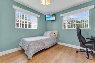 2745 Cambridge Rd, Lake Worth, FL 33462 - Photo 18