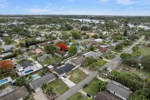 2745 Cambridge Rd, Lake Worth, FL 33462 - Photo 42