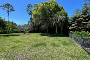 103 Squire Dr, Wellington, FL 33414 - Photo 4