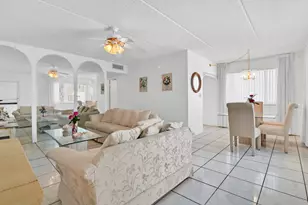 700 Village Green Ct, Lake Worth Beach, FL 33461 - Photo 2