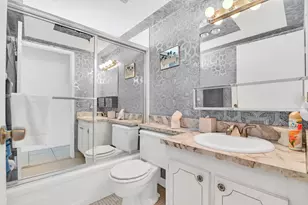 700 Village Green Ct, Lake Worth Beach, FL 33461 - Photo 12