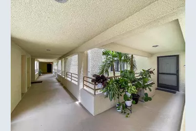 325 Oak Harbour Drive, Juno Beach, FL 33408 - Photo 18