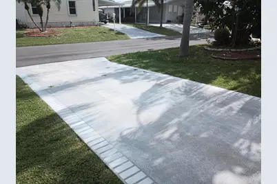 523 Thames Bluff Ridge, Fort Pierce, FL 34982 - Photo 6