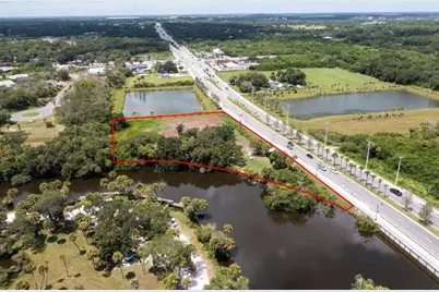 2083 W Midway Road, Fort Pierce, FL 34981 - Photo 8