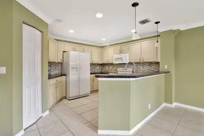 4066 Crescent Creek Street, Coconut Creek, FL 33073 - Photo 4