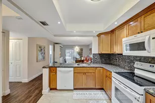 2901 NW 46th Ave, Lauderdale Lakes, FL 33313 - Photo 12