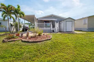43 W Caribbean, Port Saint Lucie, FL 34952 - Photo 2