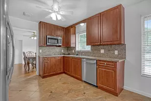 852 Palo Verde Ct, Haverhill, FL 33415 - Photo 20