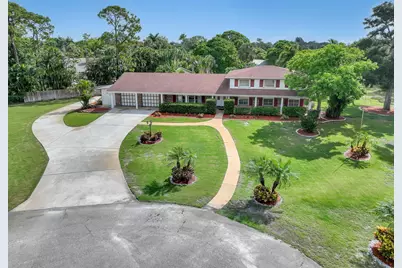 852 Palo Verde Court, Haverhill, FL 33415 - Photo 2