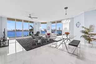 2650 Lake Shore Dr, Riviera Beach, FL 33404 - Photo 2