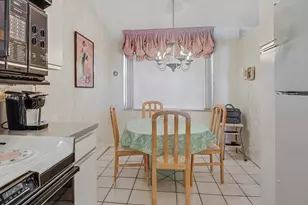 7610 Tahiti Ln, Lake Worth, FL 33467 - Photo 10