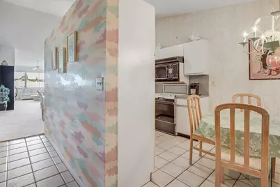 7610 Tahiti Lane #201, Lake Worth, FL 33467 - Photo 8