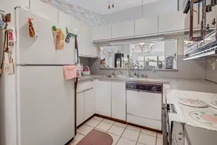 7610 Tahiti Ln, Lake Worth, FL 33467 - Photo 12