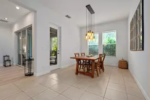 616 NE Canoe Park Cir, Port Saint Lucie, FL 34983 - Photo 18