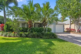 616 NE Canoe Park Cir, Port Saint Lucie, FL 34983 - Photo 2