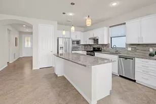 649 SE Monteiro Dr, Port Saint Lucie, FL 34984 - Photo 4