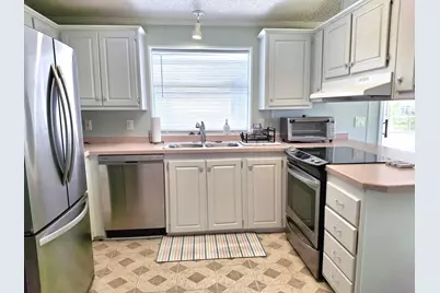 3701 Sleepy Hollow Lane, Port Saint Lucie, FL 34952 - Photo 6