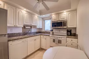 3221 S Ocean Blvd, Boca Raton, FL 33487 - Photo 10