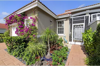 10853 Royal Caribbean Circle, Boynton Beach, FL 33437 - Photo 4