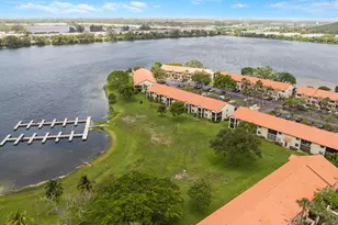 1102 Republic Ct, Deerfield Beach, FL 33442 - Photo 4