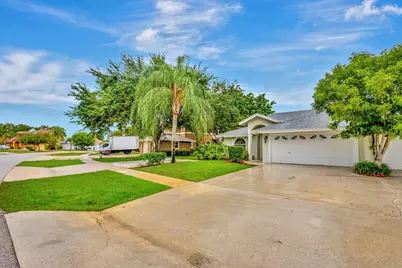 13796 Yarmouth Drive, Wellington, FL 33414 - Photo 2