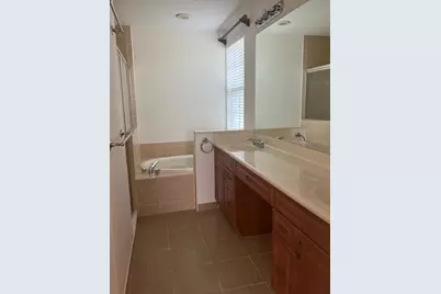 11750 Valencia Gardens Avenue, Palm Beach Gardens, FL 33410 - Photo 6