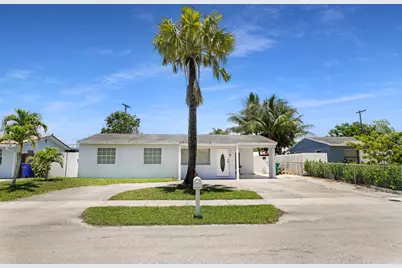 1395 SW 46 Th Avenue, Fort Lauderdale, FL 33317 - Photo 1