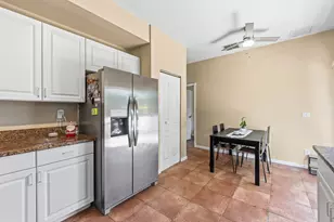 624 NE Bent Paddle Ln, Port Saint Lucie, FL 34983 - Photo 14