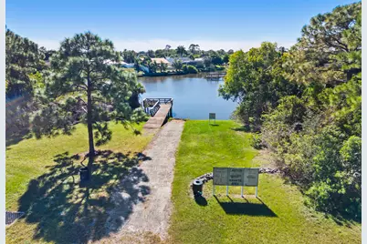 624 NE Bent Paddle Lane, Port Saint Lucie, FL 34983 - Photo 40