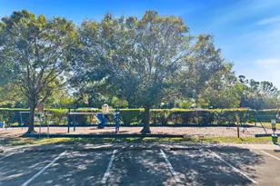 624 NE Bent Paddle Ln, Port Saint Lucie, FL 34983 - Photo 44