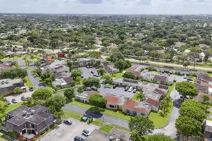 2532 Boundbrook Dr S, West Palm Beach, FL 33406 - Photo 14