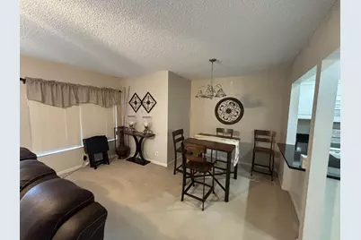 335 Knotty Pine Circle #D2, Greenacres, FL 33463 - Photo 4