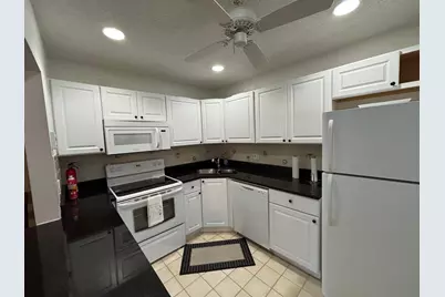 335 Knotty Pine Circle #D2, Greenacres, FL 33463 - Photo 6
