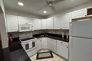 335 Knotty Pine Cir, Greenacres, FL 33463 - Photo 6