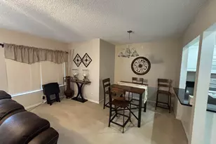 335 Knotty Pine Cir, Greenacres, FL 33463 - Photo 4