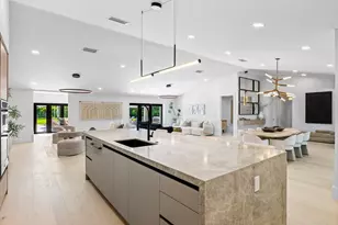 8090 Twin Lake Dr, Boca Raton, FL 33496 - Photo 22