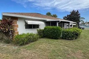 1023 Pheasant Run Dr, Fort Pierce, FL 34982 - Photo 32