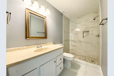815 W Boynton Beach Boulevard #16-201, Boynton Beach, FL 33426 - Photo 12