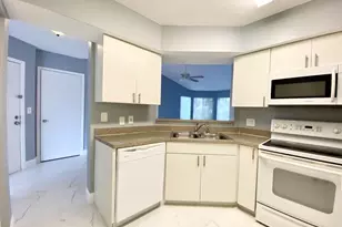 815 W Boynton Beach Blvd, Boynton Beach, FL 33426 - Photo 8
