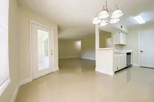815 W Boynton Beach Blvd, Boynton Beach, FL 33426 - Photo 10