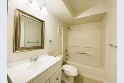 815 W Boynton Beach Boulevard #7-102, Boynton Beach, FL 33426 - Photo 18