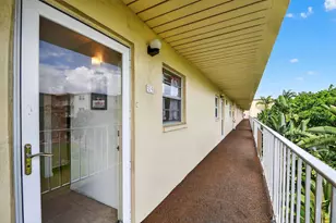 2615 NE 3rd Ct, Boynton Beach, FL 33435 - Photo 4