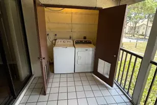 7626 Tahiti Ln, Lake Worth, FL 33467 - Photo 8