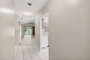 400 Club Cir, Boca Raton, FL 33487 - Photo 10