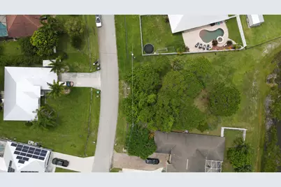 5522 NW Cordrey Street, Port Saint Lucie, FL 34986 - Photo 4