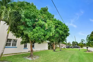 702 SE Adams Ct, Port Saint Lucie, FL 34984 - Photo 70