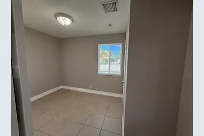 400 Metcalf Court #401, West Palm Beach, FL 33407 - Photo 14