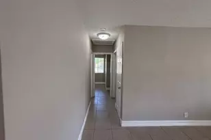 400 Metcalf Ct, West Palm Beach, FL 33407 - Photo 12